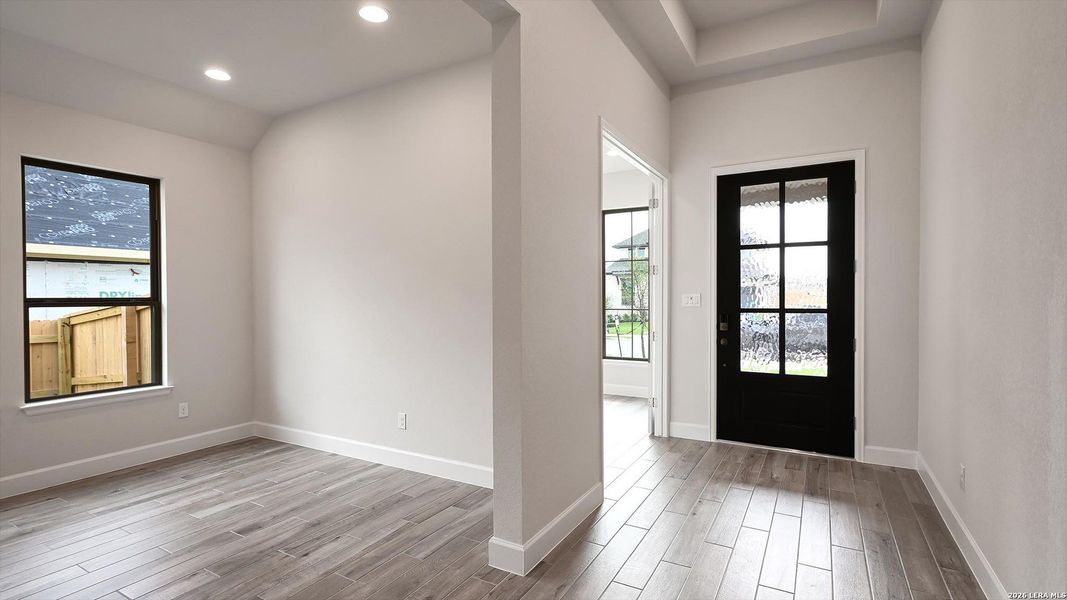 Spacious, unfurnished interior of a new home in The Parklands, Schertz (Image 17).