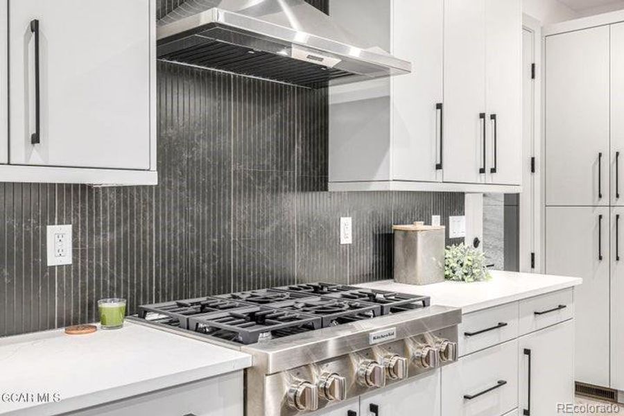 Image 40 of a home in .