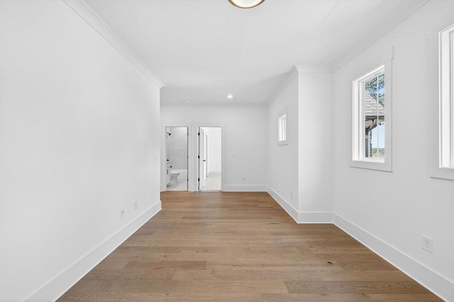 Spacious, unfurnished interior of a new home in , Marietta (Image 38).