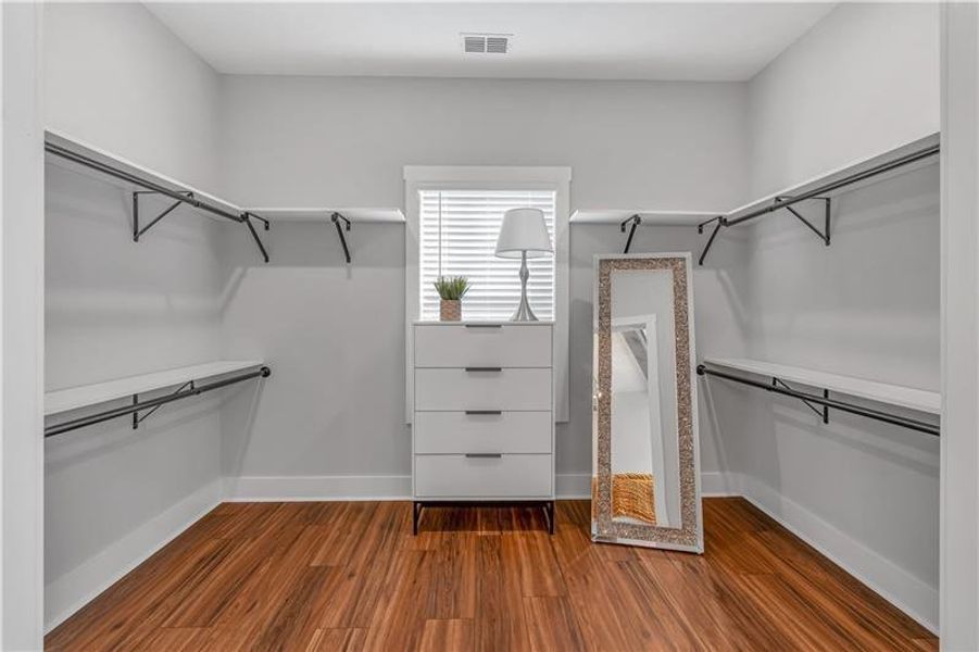 Spacious, unfurnished interior of a new home in Ferguson Corners, Emerson (Image 25).