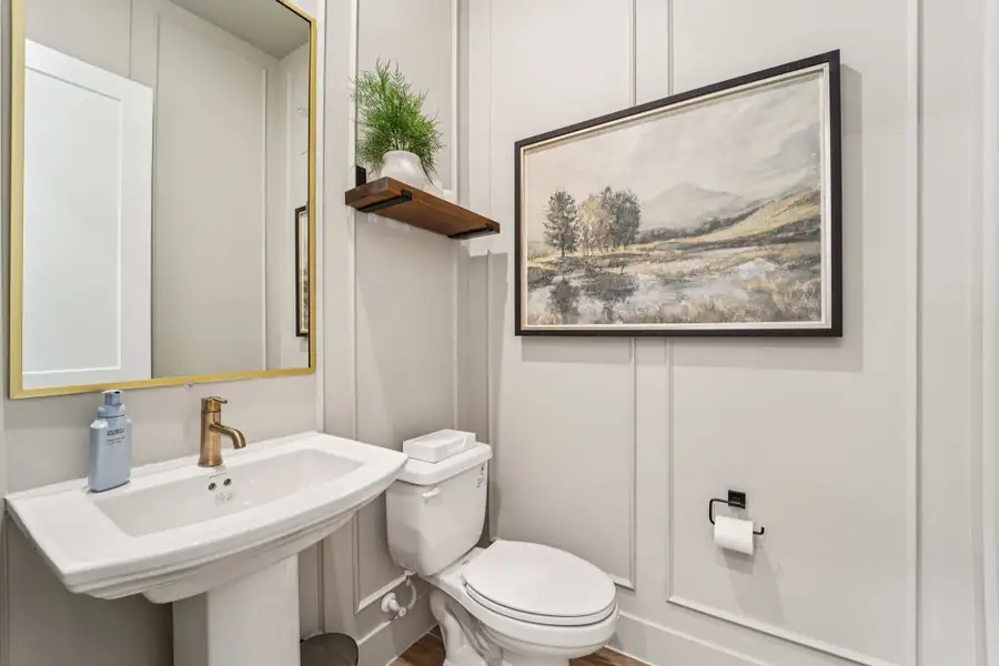 Furnished interior view inside a new home in Wildrye, Waller (Image 33).