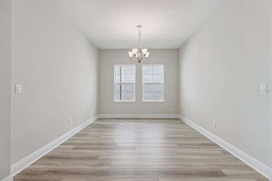 Spacious, unfurnished interior of a new home in Mirada, San Antonio (Image 15).