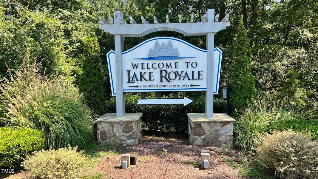 Lake Royale Amenities (10)