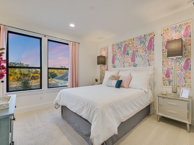 Representative furnished interior of a home built from the Topaz II by Giddens Homes in Riverstone, Georgetown (Image 54).