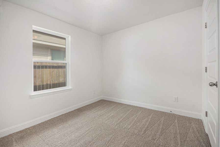 Spacious, unfurnished interior of a new home in Kiber Reserve, Angleton (Image 11).