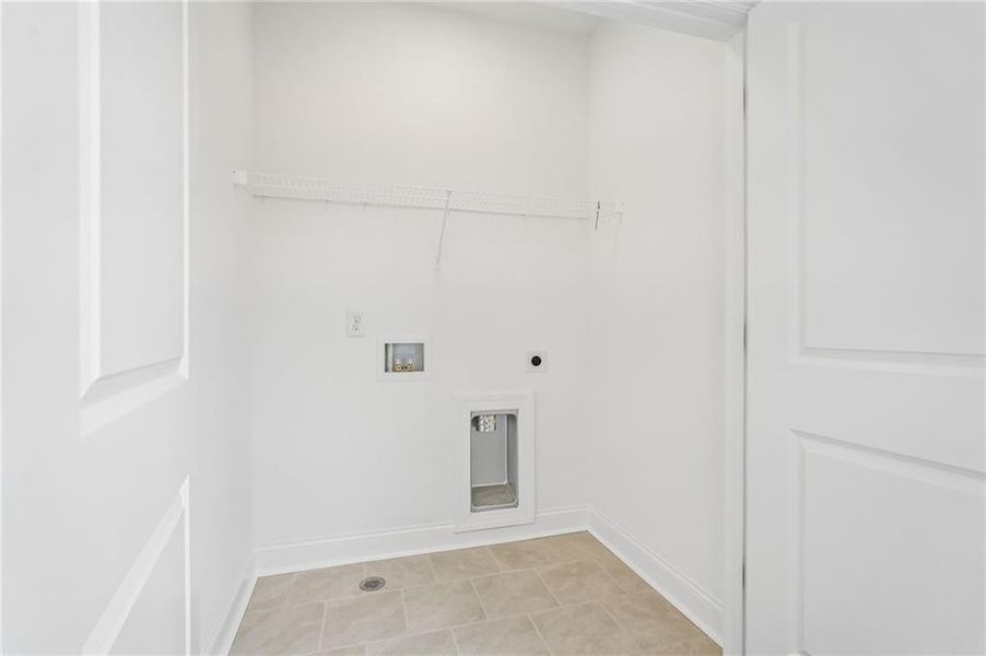 Spacious, unfurnished interior of a new home in Millcroft Townhomes, Buford (Image 49). Spacious, unfurnished interior of a new home in Millcroft Townhomes, Buford (Image 49).