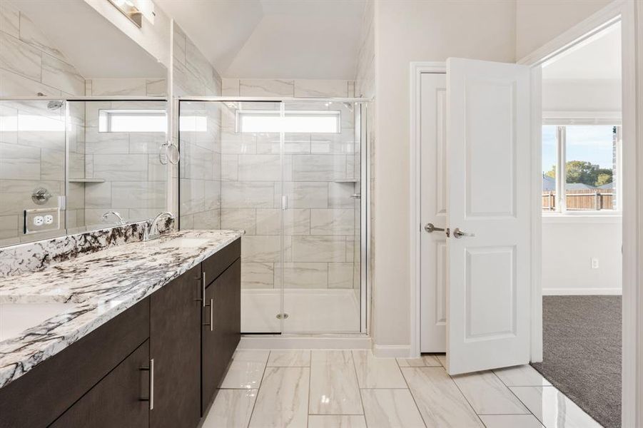 Furnished interior view inside a new home in Eagle Glen Elements, Alvarado (Image 8).