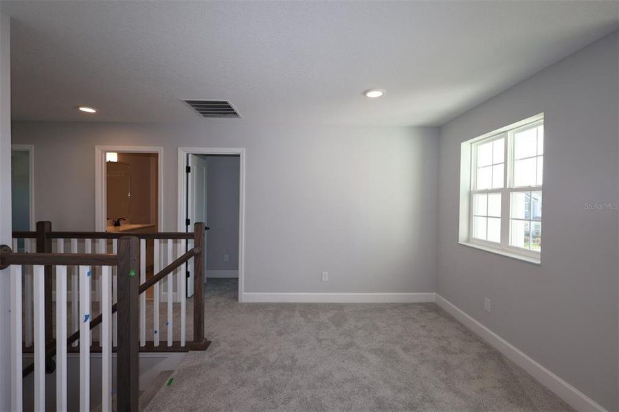 Spacious, unfurnished interior of a new home in Eden at Crossprairie, St. Cloud (Image 28).