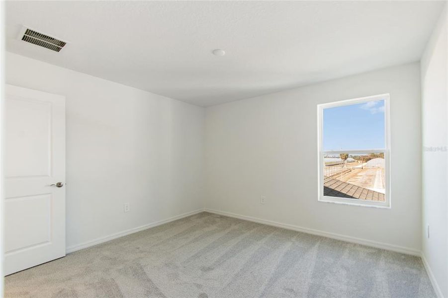 Spacious, unfurnished interior of a new home in Southpointe, Palmetto (Image 18).