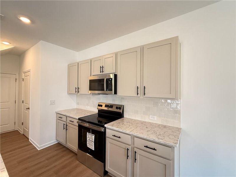 Furnished interior view inside a new home in Leydenview, Mableton (Image 6).