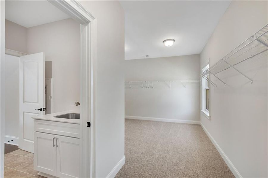 Spacious, unfurnished interior of a new home in The Retreat at Caney Creek, Alpharetta (Image 57).