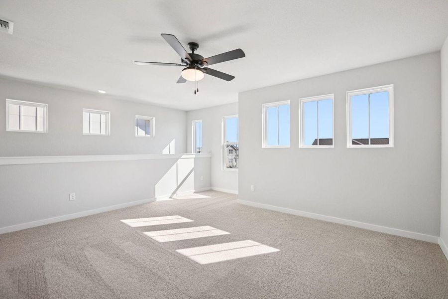 Spacious, unfurnished interior of a new home in Avery Centre, Round Rock (Image 24).