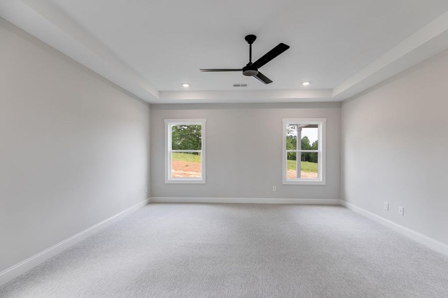 Spacious, unfurnished interior of a new home in Harmon Springs, Carrollton (Image 38).