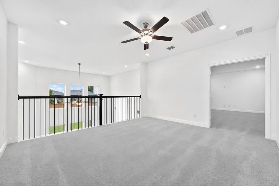 Spacious, unfurnished interior of a new home in Highland Lakes, McKinney (Image 25). Spacious, unfurnished interior of a new home in Highland Lakes, McKinney (Image 25).