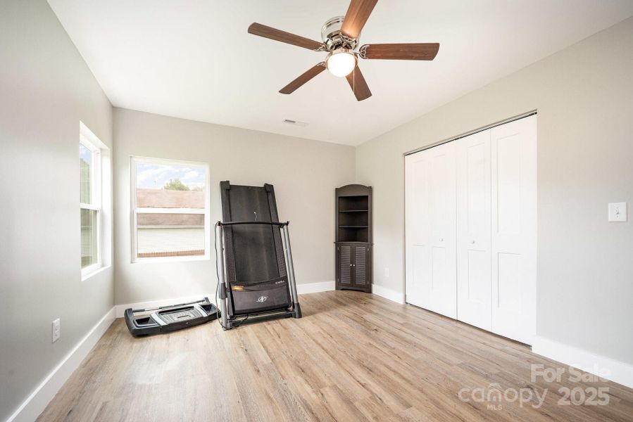 Image 24 of a home in . Image 24 of a home in .