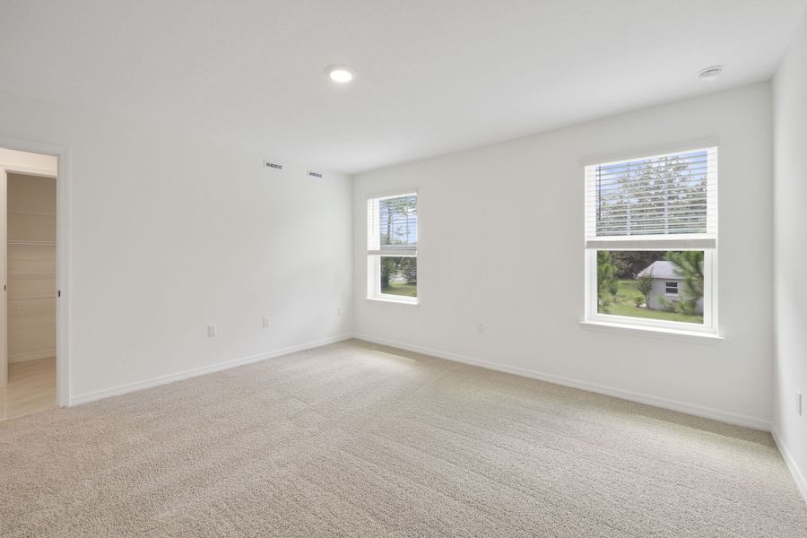 Spacious, unfurnished interior of a new home in Towns at Greenleaf, Oviedo (Image 26).