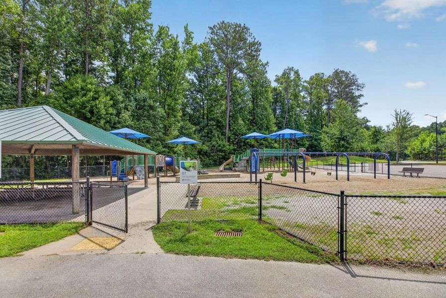 Community amenities in The Preserve at Killian Hill, Lilburn (Image 4).