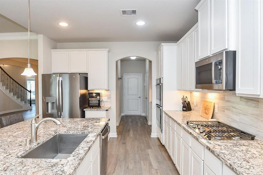 Large stainless sink.