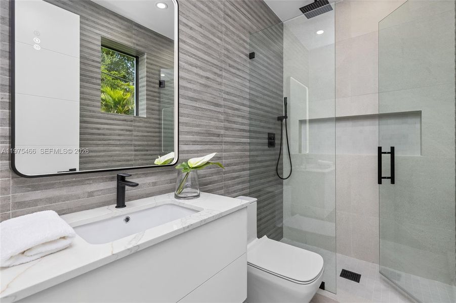 Furnished interior view inside a new home in , Pinecrest (Image 59).