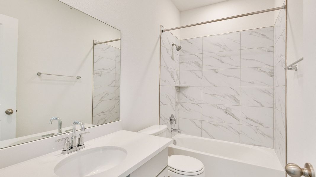 Furnished interior view inside a new home in Creeks Crossing, Elgin (Image 29).