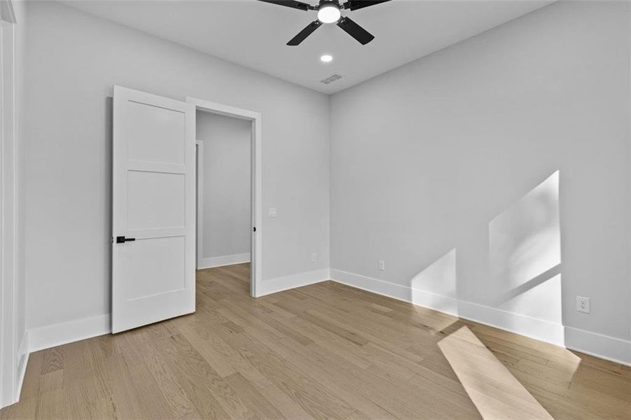 Spacious, unfurnished interior of a new home in , Monroe (Image 37).