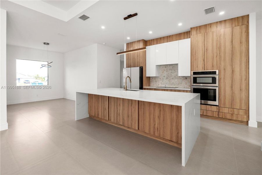 Furnished interior view inside a new home in , Cape Coral (Image 7).