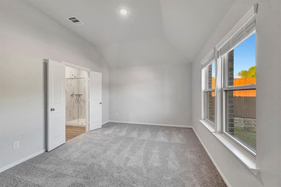 Spacious, unfurnished interior of a new home in ValleyBrooke, Mesquite (Image 33). Spacious, unfurnished interior of a new home in ValleyBrooke, Mesquite (Image 33).