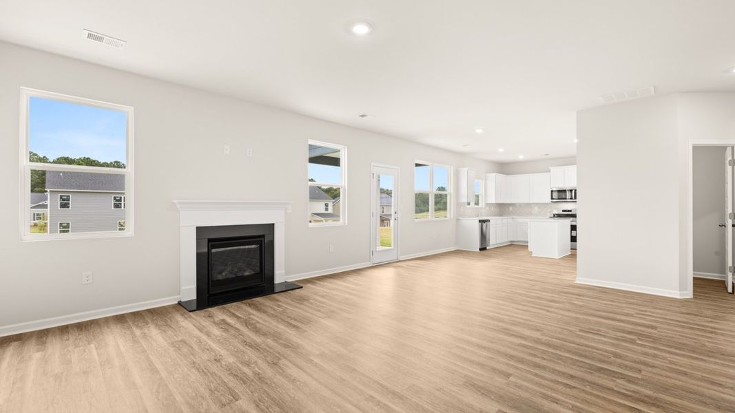 Spacious, unfurnished interior of a new home in Preserve at Dove Creek, Statham (Image 23).