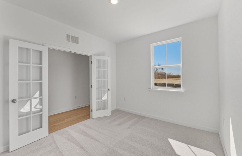 Spacious, unfurnished interior of a new home in Larson Crossing, Elgin (Image 36).