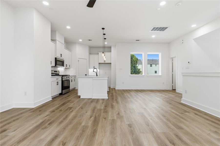 Spacious, unfurnished interior of a new home in , Houston (Image 25). Spacious, unfurnished interior of a new home in , Houston (Image 25).