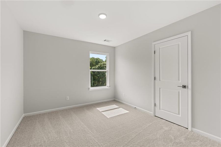 Spacious, unfurnished interior of a new home in Cedar Farms, Winder (Image 28).