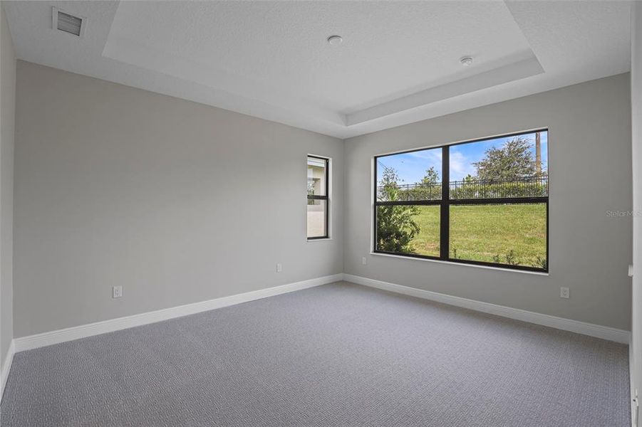 Spacious, unfurnished interior of a new home in Cresswind Lakewood Ranch, Lakewood Ranch (Image 14).