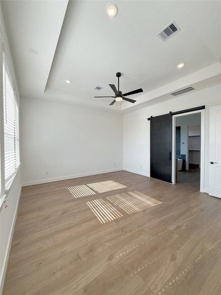 Spacious, unfurnished interior of a new home in Briarley, Montgomery (Image 31).