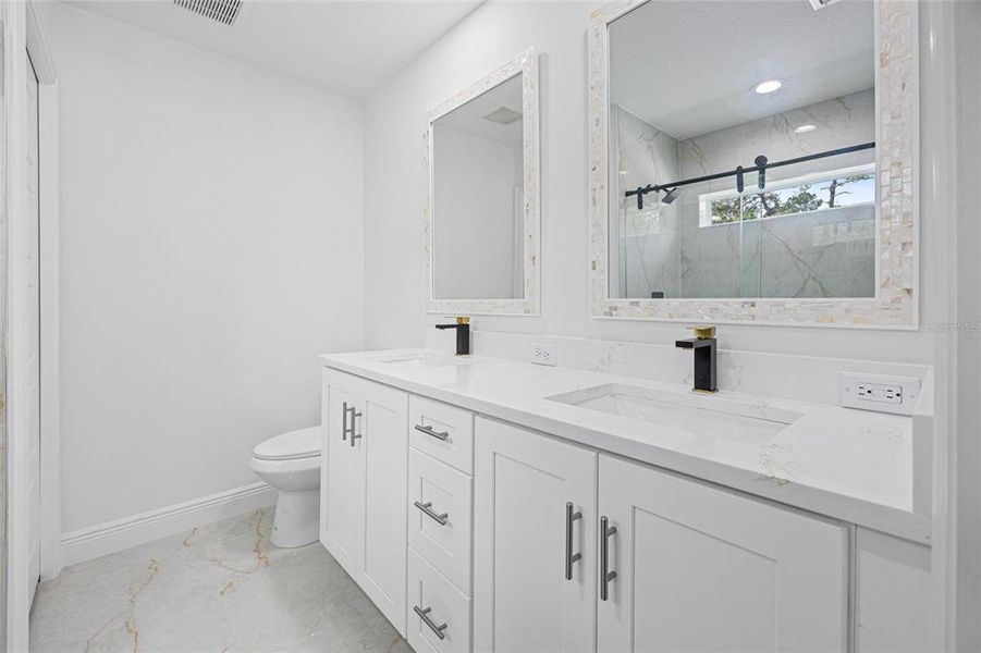 Furnished interior view inside a new home in , Dunnellon (Image 4).