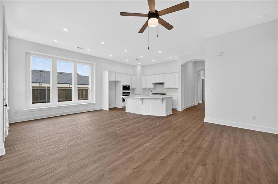 Spacious, unfurnished interior of a new home in Wellington, Haslet (Image 22).