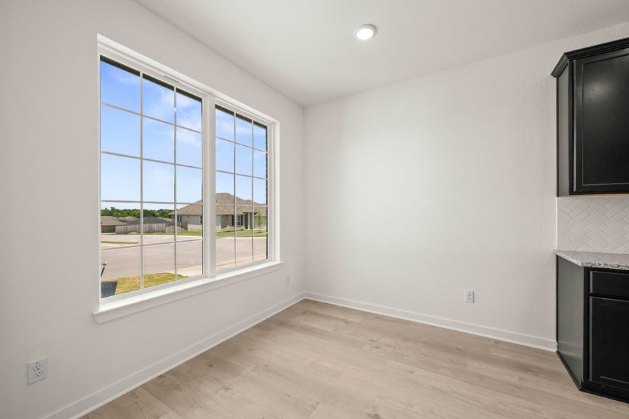 Spacious, unfurnished interior of a new home in South Pointe, Temple (Image 8).