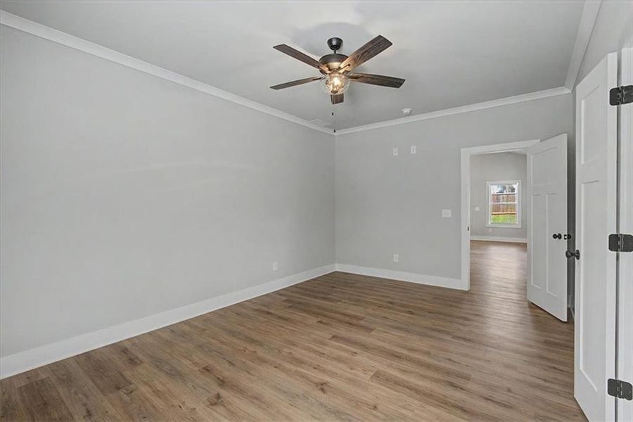 Spacious, unfurnished interior of a new home in , Dallas (Image 36).