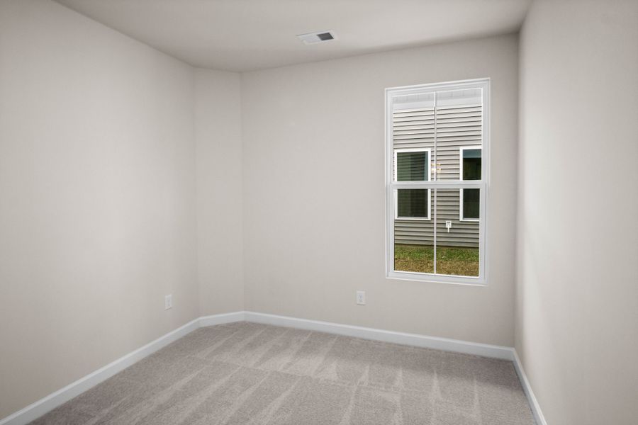 Spacious, unfurnished interior of a new home in Coastal Club of the Carolinas, Calabash (Image 19).
