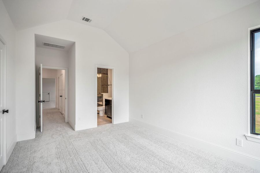 Spacious, unfurnished interior of a new home in Colton, Montgomery (Image 41). Spacious, unfurnished interior of a new home in Colton, Montgomery (Image 41).