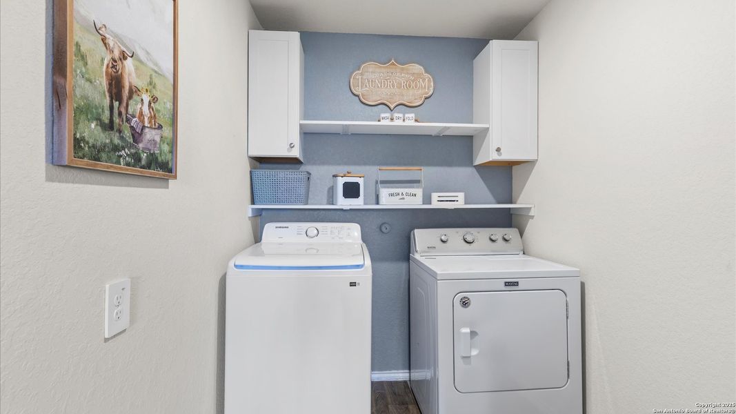Furnished interior view inside a new home in Arroyo Ranch, Seguin (Image 34).