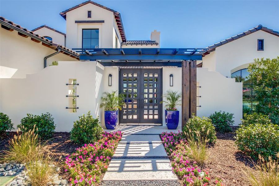 Close Up of Front Elevation Coming. Close Up of Front Elevation Coming.