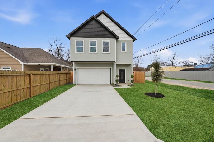 Front exterior of a new home in , Houston, TX, highlighting curb appeal (Image 2). Front exterior of a new home in , Houston, TX, highlighting curb appeal (Image 2).