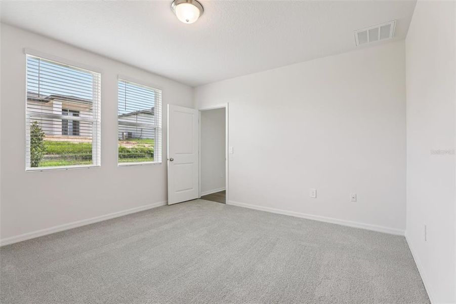 Spacious, unfurnished interior of a new home in Hamilton Bluff - Classic Series, Lake Hamilton (Image 27).