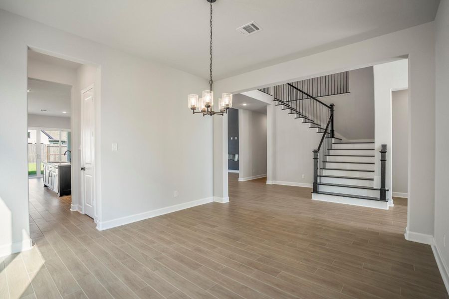 Spacious, unfurnished interior of a new home in Sienna 70' Lots, Missouri City (Image 22). Spacious, unfurnished interior of a new home in Sienna 70' Lots, Missouri City (Image 22).