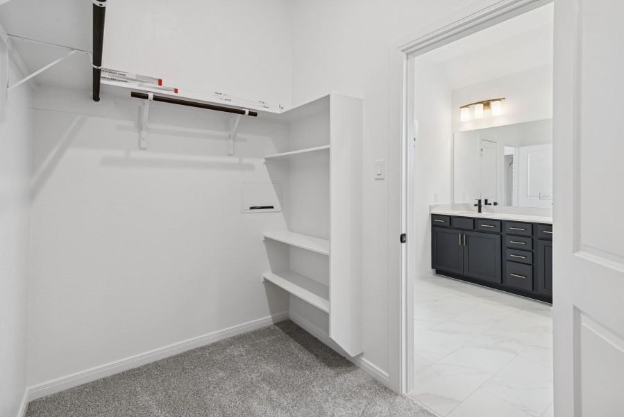 Spacious, unfurnished interior of a new home in Brookewater 45' Homesites, Rosenberg (Image 20).