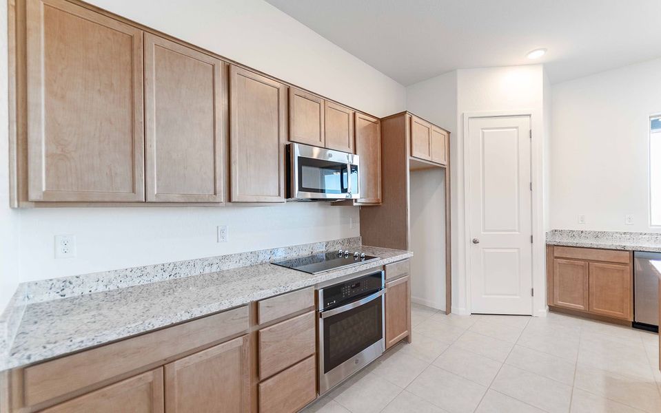 Furnished interior view inside a new home in Heritage Pointe, Chino Valley (Image 4).