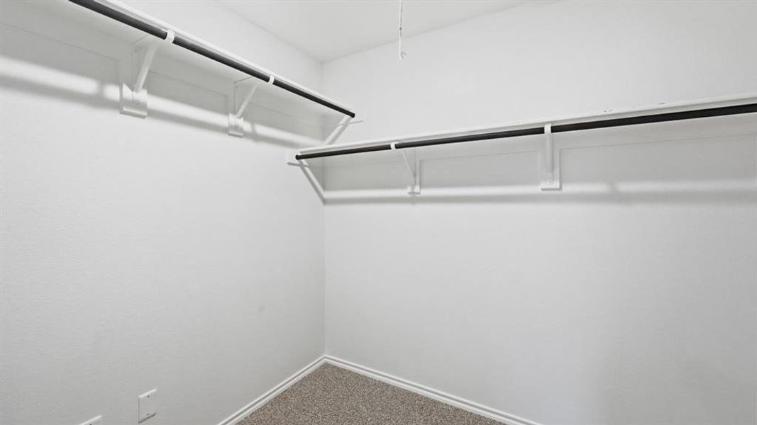 Spacious, unfurnished interior of a new home in Legado, Cleburne (Image 19).