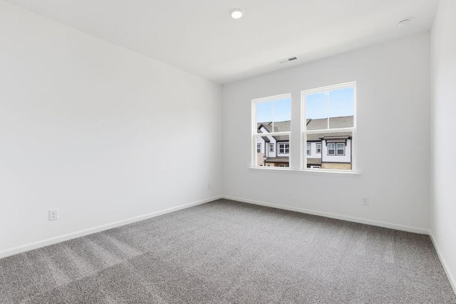 Spacious, unfurnished interior of a new home in Ridge at Sugar Creek, Indian Land (Image 15).