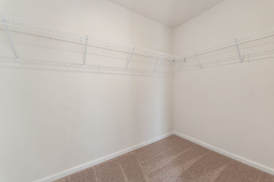 Spacious, unfurnished interior of a new home in Tucker Ridge, Pendleton (Image 21).