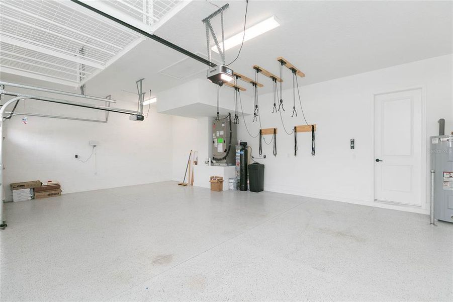 Spacious, unfurnished interior of a new home in , San Antonio (Image 57).
